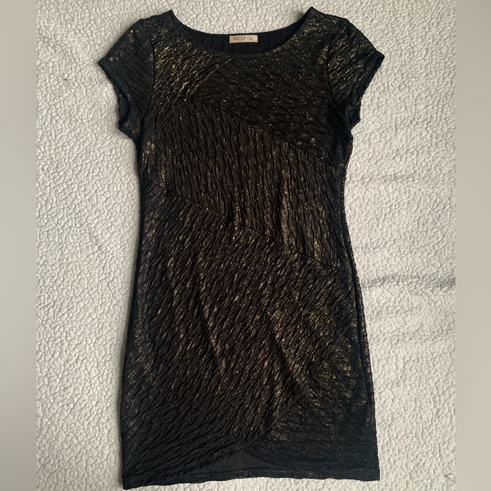 Arden B party dress, black and gold color, Size Large.